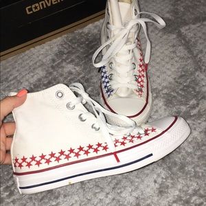 Women’s 4th of July Converse Size 6